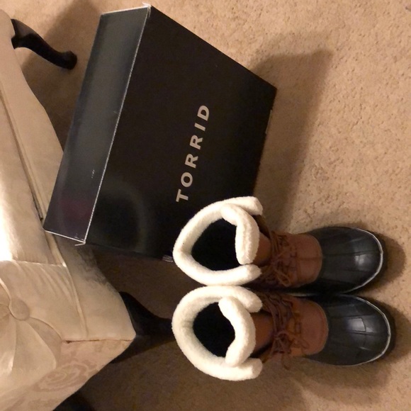torrid Shoes - **SOLD**Women’s Torrid “cold weather bootie” 9.5W